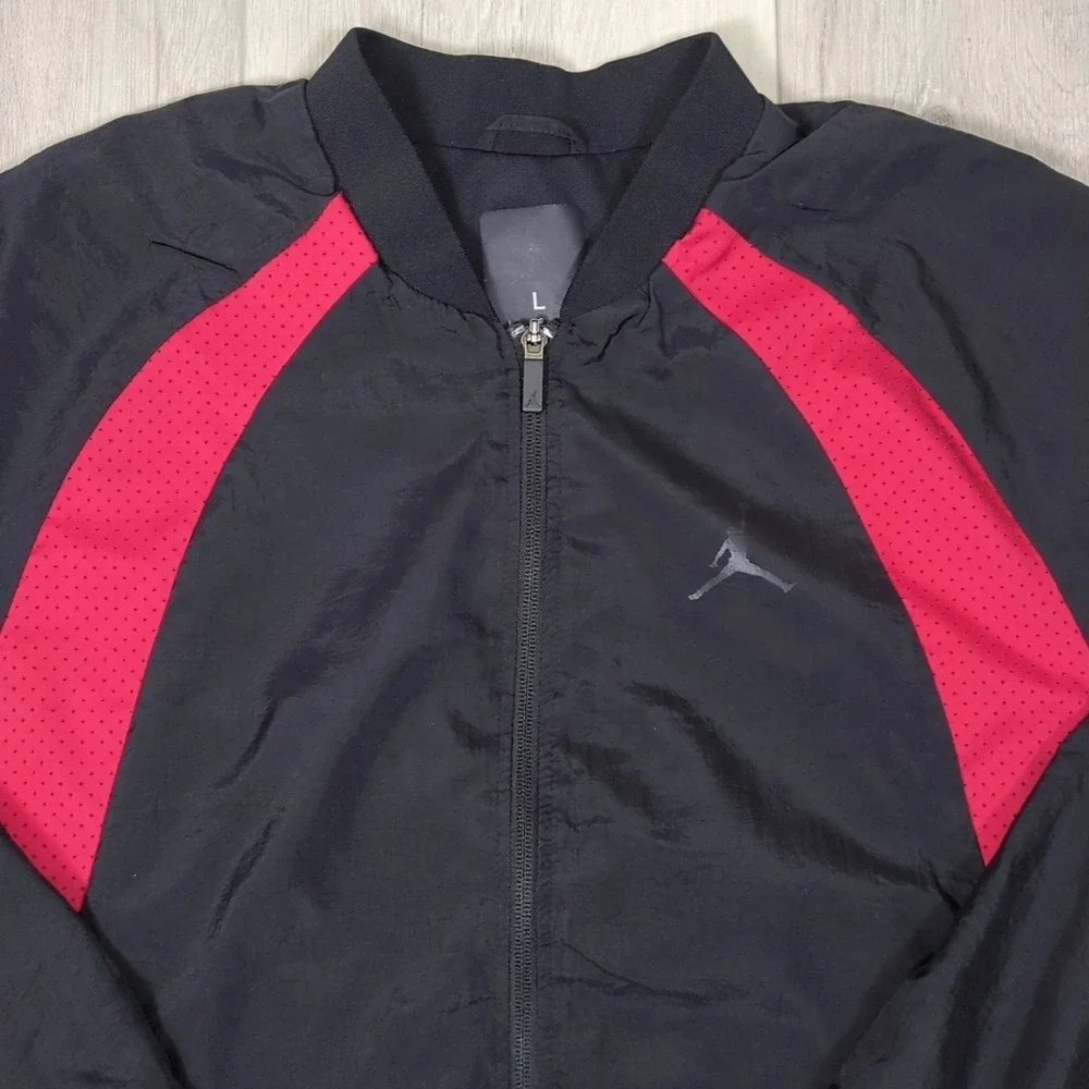 Jordan Track Jacket Mens Large Black Red Windbreaker Full Zip Pockets Mesh Panel